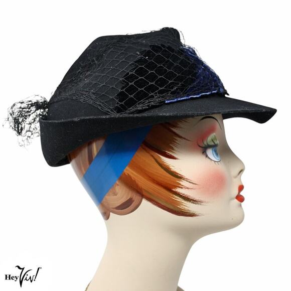 Vintage 1940s Hat Black Shaped Wide Brim w Velvet Appliques Net Veil - Hey Viv - Picture 2 of 8